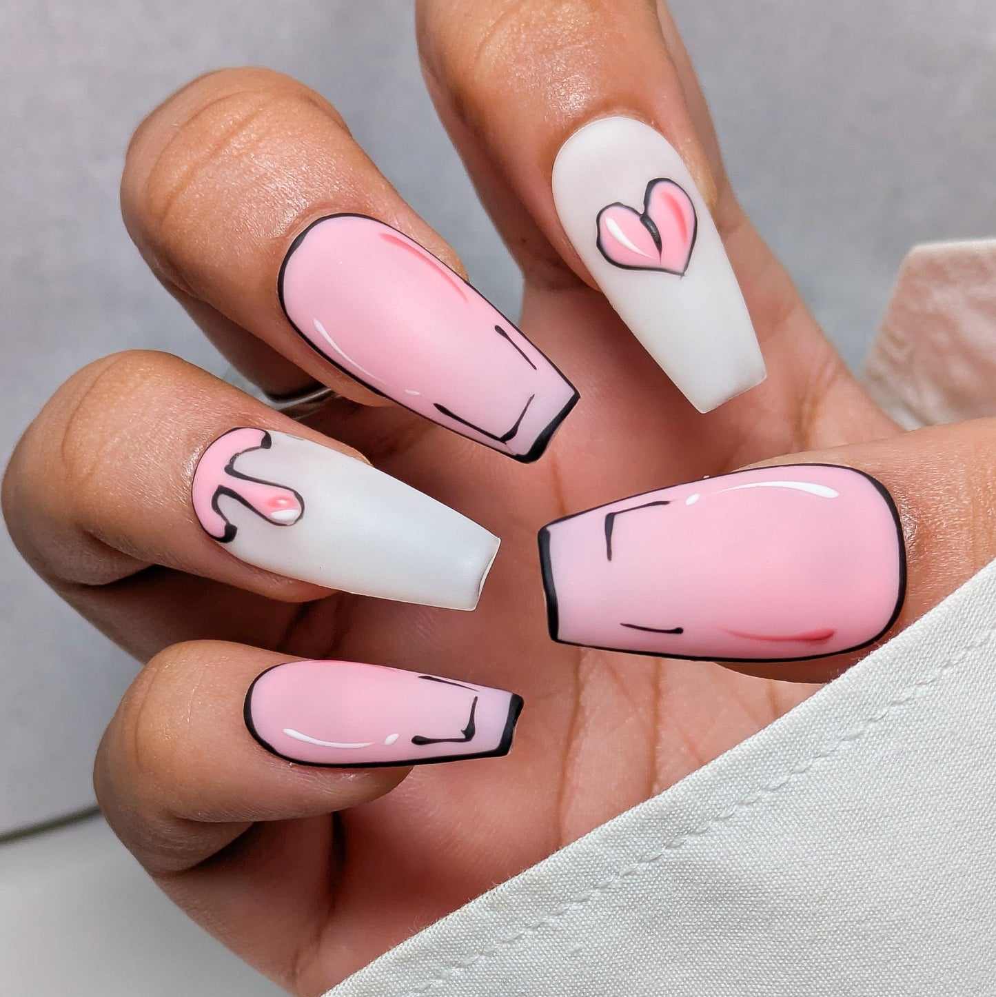 Cartoon Love - Press on Nails